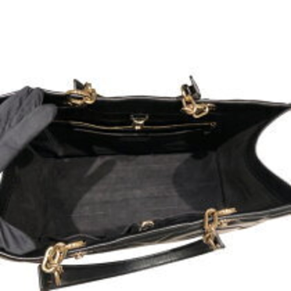 Christian Dior Essential Black Lamb Handbag - Picture 5 of 8